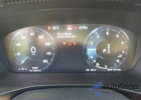 2020 Volvo Xc40 T5 Inscription z USA, uszkodzony, nr VIN YV4162UL6L2210675